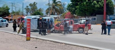 Aparatosos choques y volcaduras en La Paz