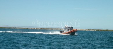 Rescata SEMAR a 15 náufragos por  bote a la deriva en isla Espíritu Santo
