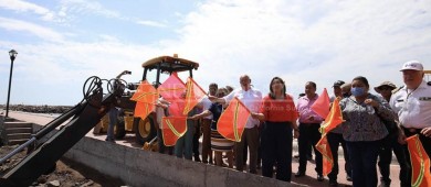 Pone en marcha gobernador Castro Cosío, obra de modernización de dársena en Loreto