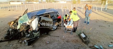 Tres lesionados deja aparatoso choque por la carreta a Comondú