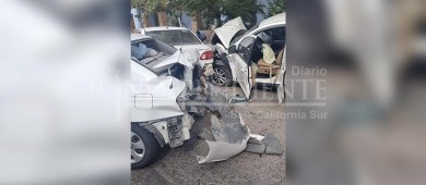 Choque múltiple; cinco vehículos involucrados en el accidente