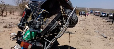 Una persona prensada y 8 lesionadas saldo de aparatoso choque en Comondú