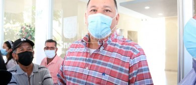 Taxistas acuden a Palacio de Gobierno; Castro Cosío no atendió por conjuntivitis