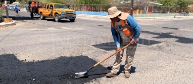 Bachearán La Paz por lluvias desde Camino Real hasta el norte