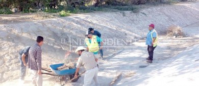 Realiza Servicios Públicos limpieza del arroyo de la colonia El Centenario