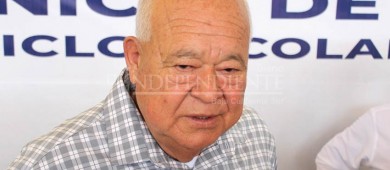 Se disculpa gobernador por entregar camioneta con fallas a grupos de búsqueda