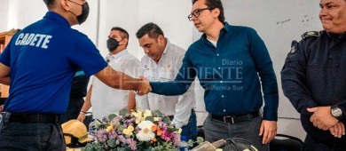 Se gradúa la décima generación del H. Cuerpo de Bomberos de La Paz