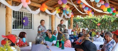 Con todas las medidas sanitarias, DIF Los Cabos celebra el Día del Abuelo en la Casa de Día de CSL
