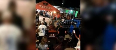 Con gran despedida dan último adiós a Jesús Ledesma