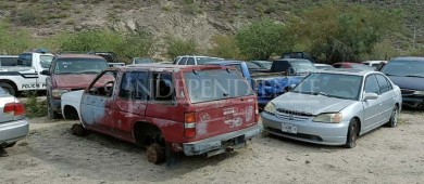 Ciudadanos con autos en corralones de La Paz tienen 15 días para recogerlos so pena de ser subastados