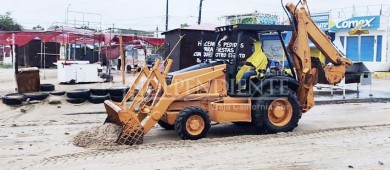 Servicios Públicos rehabilita vialidades y caminos rurales en CSL