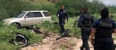 Detiene SSPE a dos personas y localiza cinco vehículos robados