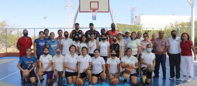 Celebran 10 años de fundación de la Universidad Tecnológica de La Paz