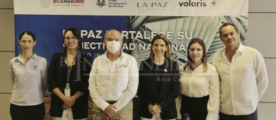 Inauguran vuelo exclusivo de La Paz al AIFA