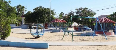 Avanza la rehabilitación de vialidades y espacios públicos en BCS