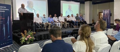 Inaugura gobernador Castro Cosío encuentro internacional de mares