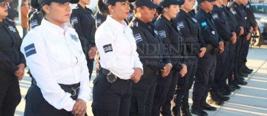 SEMAR aportó 70 elementos a Policía Municipal de La Paz: Alcaldesa