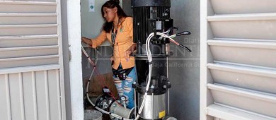 Instala OOMSAPAS La Paz equipo que mejorará el servicio de agua en Calafia y Cola de la Ballena