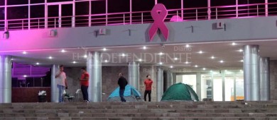 Por ser “ignorados” por AMLO y SEGOB acampan en Palacio de Gobierno