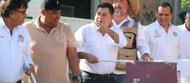 Dan banderazo de inicio a la obra de construcción de red hidráulica en la colonia Valle del Cabo parte alta en Cabo San Lucas