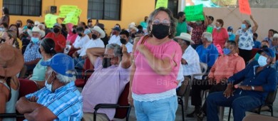 Vuelven problemas al Ejido Todos Santos; acusa presidenta de invasión