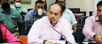 Proponen nombrar "Silvestre de la Toba" la plaza cívica del Palacio Municipal de La Paz