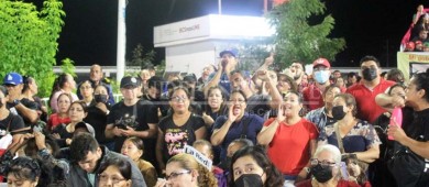 “Con el Puchas, o sin el Puchas, seguiremos en la lucha”; protestan en informe de Milena