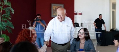Gobernador Castro Cosío celebra a músicos de Baja California Sur
