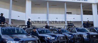 Entrega Ayuntamiento La Paz segundo bloque de 10 patrullas a la Policía Municipal