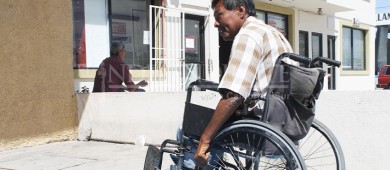 Autorizados 78 MDP en pensiones para personas con discapacidad de BCS