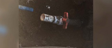 Multan y limitan servicio de agua a negocio de Marmolería en CSL por falta de pago