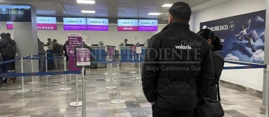 Cientos de pasajeros nacionales e internacionales afectados por demoras o cancelaciones de vuelos en BCS