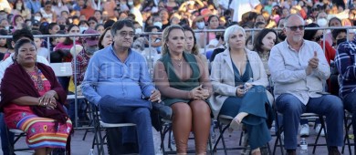 El Gobierno con sentido humano lleva alegría y regalos a todos los rincones de Los Cabos este Día de Reyes Magos