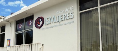 Impulsa gobierno de BCS, campañas y estrategias contra la violencia hacia la mujer: Castro Cosío