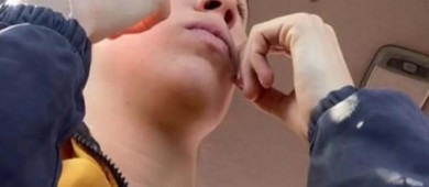 Joven es acosada por un hombre; le ofreció dinero a cambio de sexo