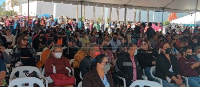 Tras confrontación, burócratas aceptan propuesta de pago del gobierno estatal