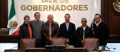 Se reúne gobernador Castro Cosío con integrantes del CCE de La Paz