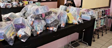 Entregan a DIF La Paz donativo recaudado por la cadena OXXO