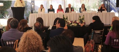 ‘’Las mujeres siempre contarán con el apoyo decidido del Gobierno de Los Cabos’’: alcalde Oscar Leggs Castro
