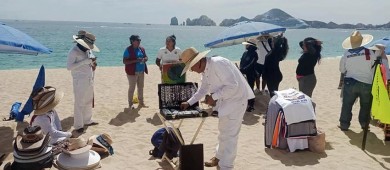 Promueve Zofemat acciones sobre concientización ambiental entre ambulantes en playas de Los Cabos