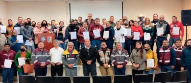 Capacita Protección Civil a voluntarios y personal de servicios de escuelas en Mulegé