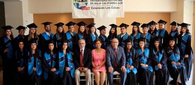 Egresa UABCS Los Cabos una generación más de estudiantes