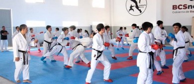 Comprometidos los karatecas Sudcalifornianos en ganar en el macro regional de kárate