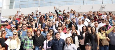 Logran burócratas de BCS incremento del 10% en sueldos, prestaciones y 19 bonos