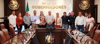 Formalizan aumento al sueldo y bonos a sindicalizados del gobierno estatal