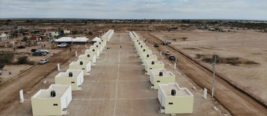 Entregó el Gobierno de BCS, 57 acciones de vivienda en Comondú
