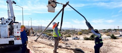 Trabajan en la construcción de la Ciclovía y Andador Peatonal del libramiento Daniel Roldán