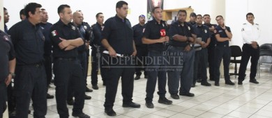 Exigen bomberos de La Paz mejores condiciones laborales
