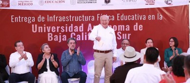 Entrega el gobernador nuevo edificio a la Universidad Autónoma de Baja California Sur