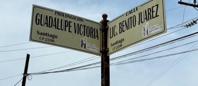 Supervisa alcalde Oscar Leggs Castro el avance de la pavimentación integral de la Ampliación Guadalupe Victoria en Santiago